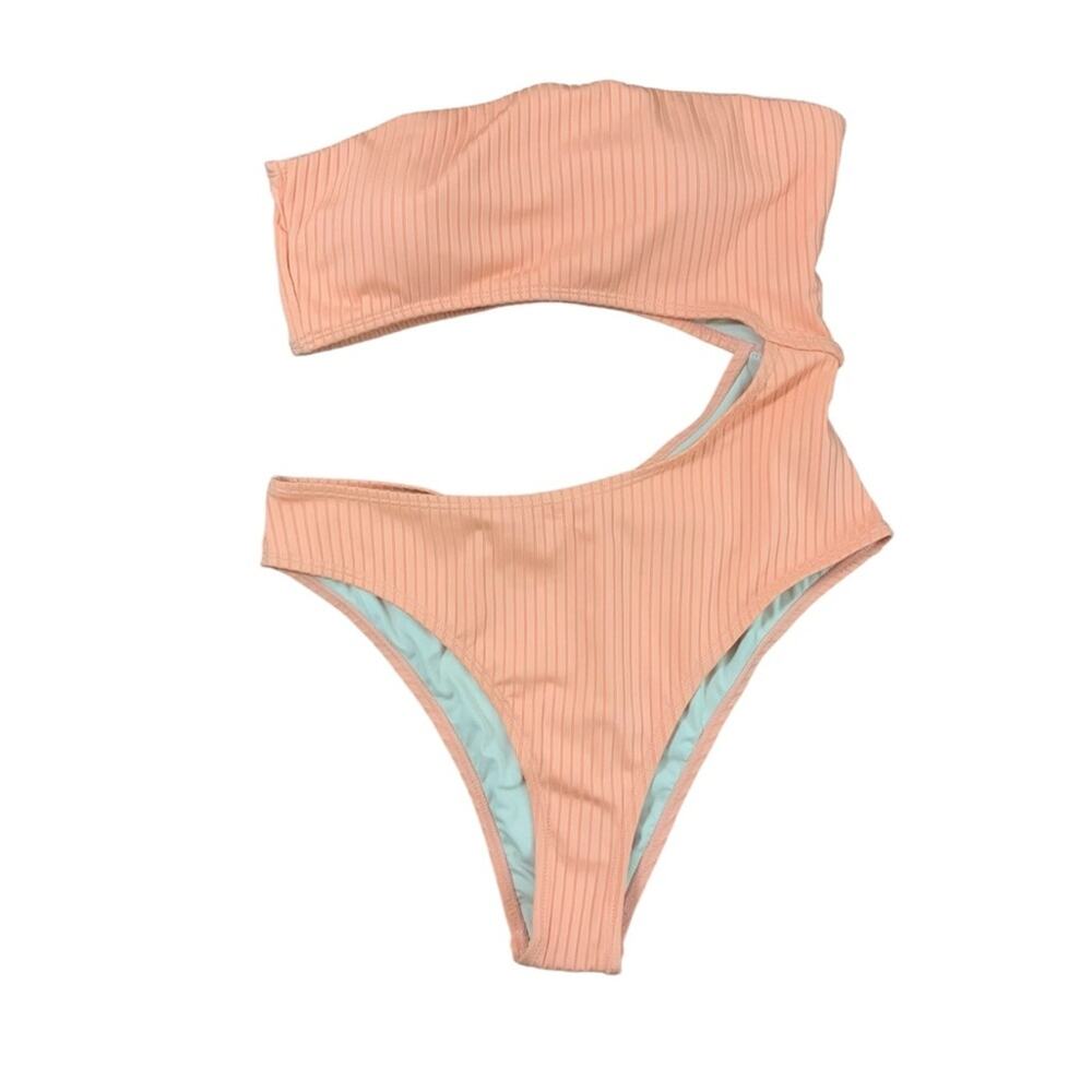 Cotton on women’s Strapless Cut Out One Piece Brazilian
Cantaloupe Crush - Picture 2 of 5